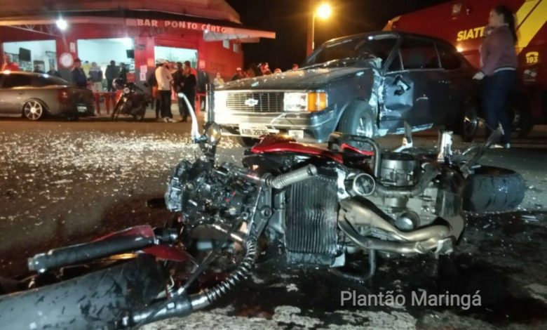 Fotos de Imprudência; motociclista de 20 anos sofre ferimentos grave após veículo avançar preferencial