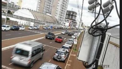 Fotos de Maringá; iniciada retirada dos antigos radares para instalação de novos