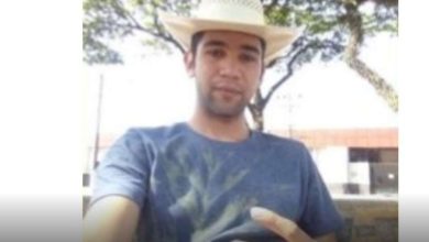 Fotos de Jovem encontrado morto com as mãos e pés amarrados havia registrado boletim de ameaças recentemente