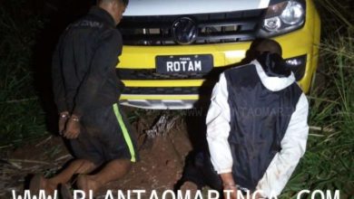 Fotos de Ladrões são presos depois de capotar veículo após praticar três roubos seguidos em Maringá