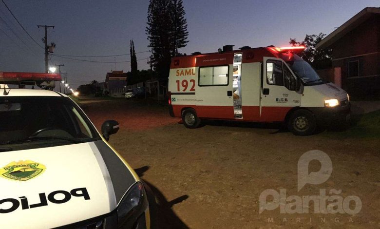 Fotos de Mãe é socorrida em estado grave após levar 8 facadas do filho que sofre de esquizofrenia