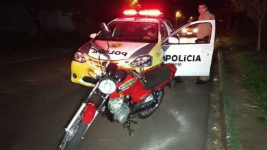 Fotos de Maringá; homem foge da PM e abandona moto para se esconder em fundo de vale