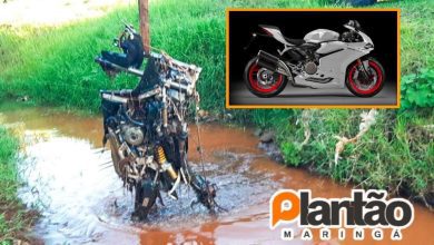 Fotos de Moto esportiva roubada é encontrada submersa em um córrego em Sarandi