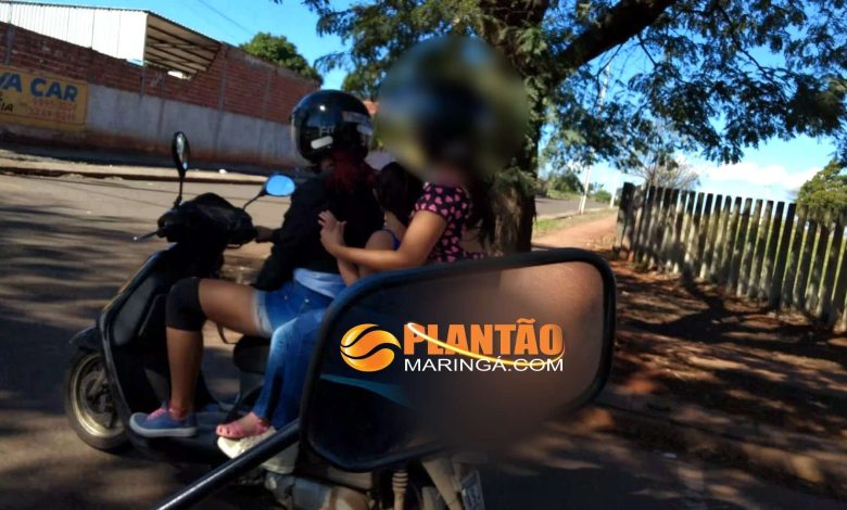 Fotos de Motociclista é flagrada ao transportar criança sem capacete em Maringá