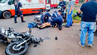 Fotos de Motociclista é intubado após bater em caminhão em Maringá