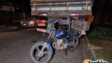 Fotos de Motociclista é intubado após colidir na traseira de caminhão parado em Maringá