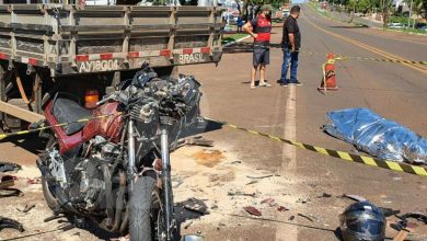 Fotos de Motociclista morre após bater em caminhão, na BR-376