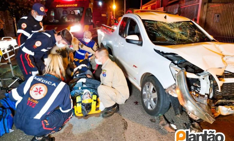 Fotos de Motociclista na contramão sofre ferimentos graves após bater de frente com carro em Sarandi