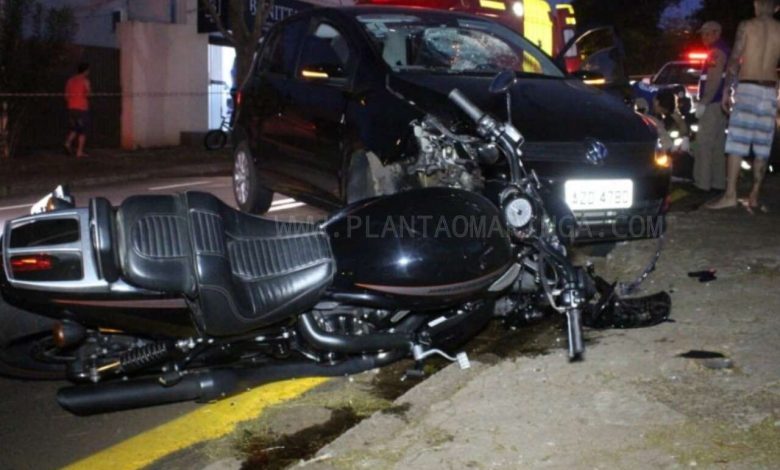 Fotos de Motociclista sofre fraturas expostas nos dois braços após bater de frente em veículo em Maringá