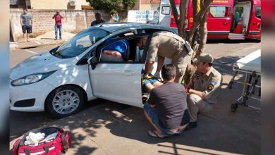 Fotos de Motorista avança preferencial e causa acidente em cruzamento de Maringá