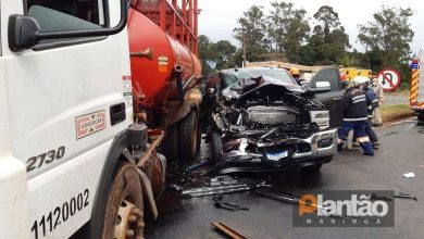 Fotos de Motorista fica ferido ao bater caminhonete contra caminhão na BR-376