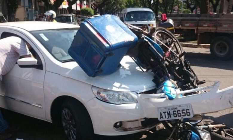 Fotos de Motorista invade preferencial e causa acidente impressionante em Maringá