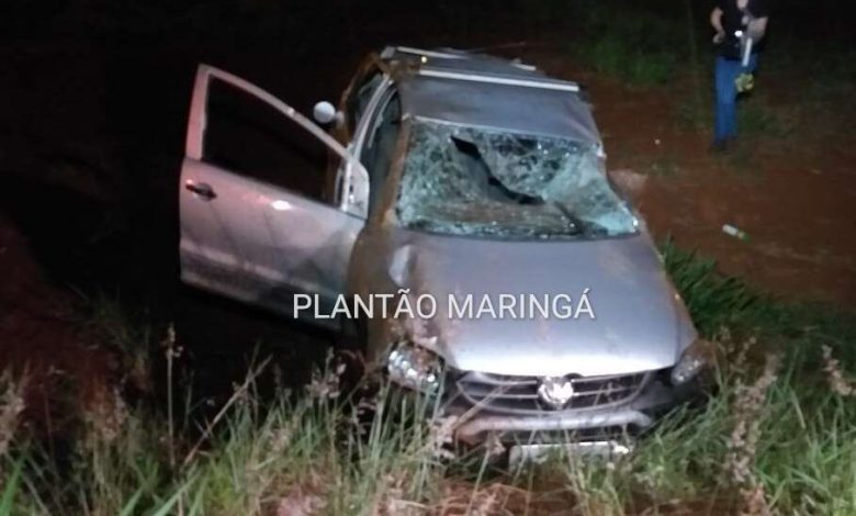 Fotos de Motorista morre após veículo capotar em Maringá