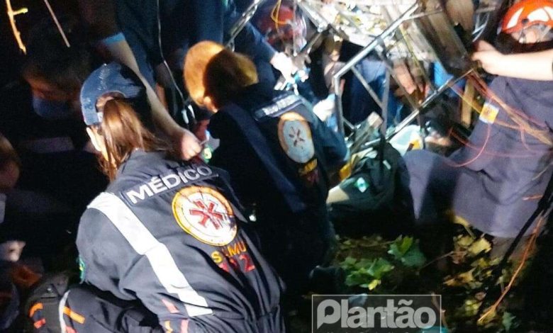 Fotos de Piloto de Maringá sofre ferimentos graves após queda de paramotor, em Marialva