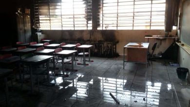 Fotos de Sarandi- suposto incêndio criminoso em escola municipal