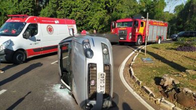 Fotos de Senhor de 87 anos passa mal ao volante e tomba carro em Maringá