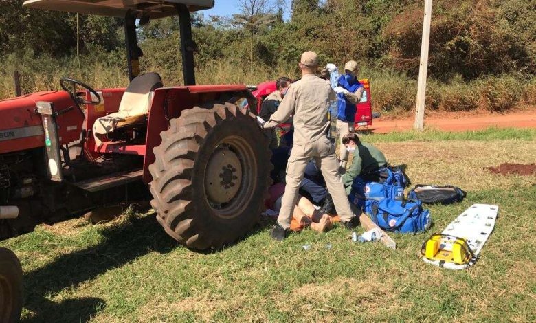 Fotos de Trabalhador sofre ferimentos grave ao ser atingido por peça de trator