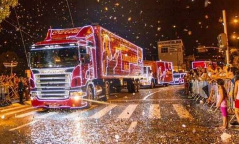 Fotos de Tradicional caravana de Natal da Coca-Cola passa por Maringá na segunda-feira dia 10/12