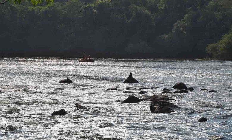 Fotos de Urgente - barco com 09 pessoas desaparece entre São João e Borrazópolis