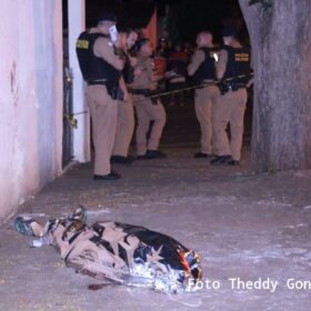 Fotos de Jovem é perseguido e executado a tiros em Mandaguari