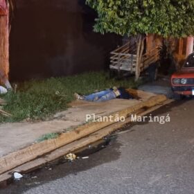 Fotos de Homem é morto com requintes de crueldade em Sarandi, um outro rapaz foi baleado