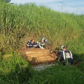 Fotos de Câmera registra capotamento na rodovia BR-376 entre Sarandi e Marialva