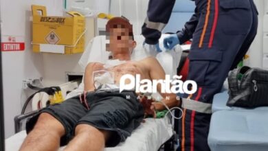 Fotos de Homem com mandado de prisão em aberto é esfaqueado pela esposa em Sarandi