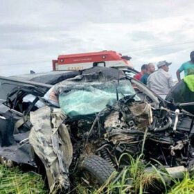 Fotos de Jovem que cursava medicina em Maringá, morre após colisão frontal com caminhão na Bahia