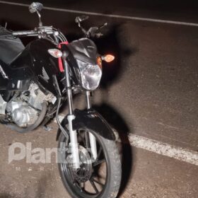 Fotos de Identificado motociclista que morreu após cair no Contorno Norte e ser atropelado por carro em Maringá