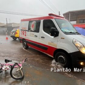 Fotos de Câmera registra criança de bicicleta batendo de frente com carro 