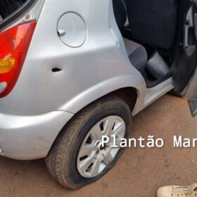 Fotos de Carro com três pessoas é crivado de bala durante atentado a tiros em Sarandi