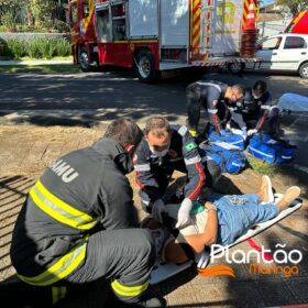 Fotos de Colisão seguida de capotamento em Maringá deixa dois feridos