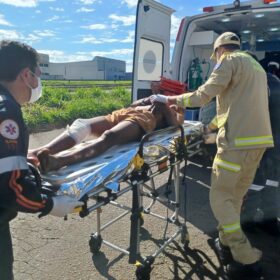 Fotos de Homem é baleado enquanto queimava fios de cobre em terreno baldio em Maringá