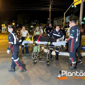 Fotos de Moça capota carro após atingir três veículos estacionados em Maringá