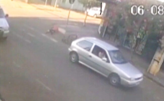 Fotos de Condutor atropela ciclista e foge sem prestar socorro em Sarandi