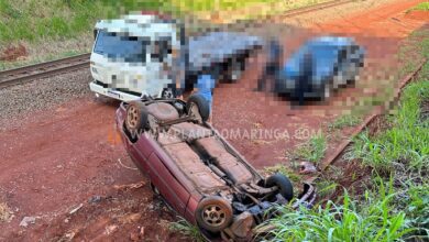 Fotos de Motorista perde controle e carro despenca de barranco em Maringá