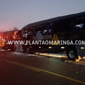 Fotos de Ônibus com crianças da igreja adventista do sétimo dia de Maringá se envolve em acidente com óbito na BR 369 em Corbélia