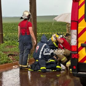 Fotos de A caminho do cemitério para visitar o filho que morreu a cerca de um mês mulher morre em acidente de moto em Sarandi