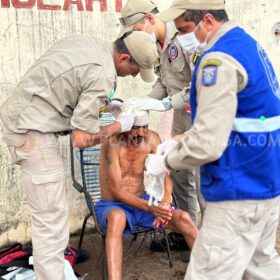 Fotos de Homem é agredido com golpes de foice em Sarandi