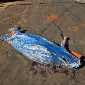 Fotos de Homem é morto a tiros quando chegava no trabalho