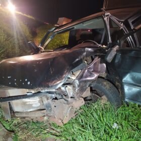 Fotos de Motorista e intubado após bater carro contra barranco em Maringá