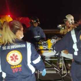 Fotos de Motorista e intubado após bater carro contra barranco em Maringá