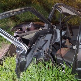 Fotos de Motorista e intubado após bater carro contra barranco em Maringá