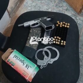 Fotos de Homem é preso com pistola 9mm e dois carregadores de fuzil, em Sarandi 