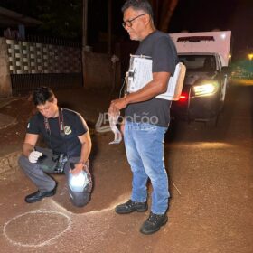 Fotos de Jovem de 19 anos é executado enquanto fumava narguilé em Sarandi, dois adolescentes foram baleados