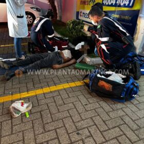 Fotos de Homem é intubado após ser esfaqueado na Praça Souza Naves, em Maringá