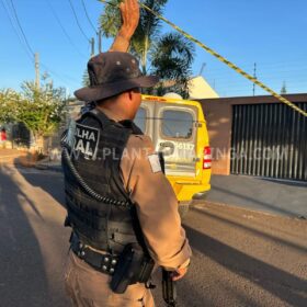 Fotos de Suspeitos de uma série de homicídios morrem em confronto com polícia em Sarandi 