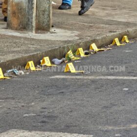 Fotos de Jovem é executado e duas pessoas são baleadas em ataque a oficina de motos em Sarandi