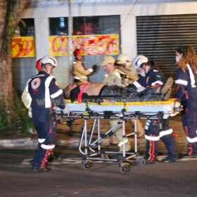 Fotos de Trabalhador de 72 anos, que sofreu uma descarga elétrica de 13 mil volts em Maringá, morre no hospital