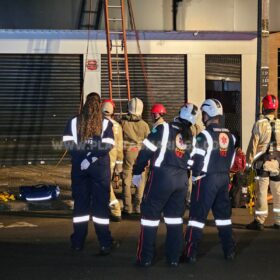 Fotos de Trabalhador de 72 anos, que sofreu uma descarga elétrica de 13 mil volts em Maringá, morre no hospital